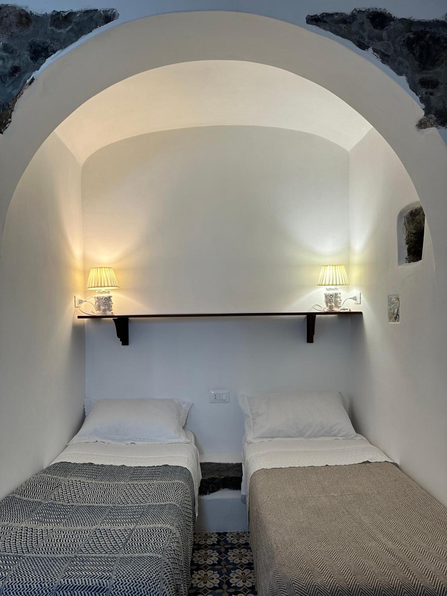 Antica Dimora Santa Marina Salina Bed & Breakfast Eksteriør bilde